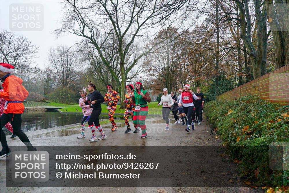 07.12.2025 - St. Pauli X-Mass-Run No. 15 Michael Burmester http://msf.ph/oto/9426267 07.12.2025 10:03:24 Laufen 896, 3910, 4144, 4139, 4122 meine-sportfotos.de