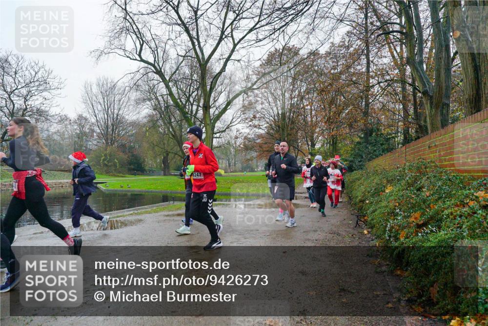 07.12.2025 - St. Pauli X-Mass-Run No. 15 Michael Burmester http://msf.ph/oto/9426273 07.12.2025 10:03:28 Laufen 1247 meine-sportfotos.de