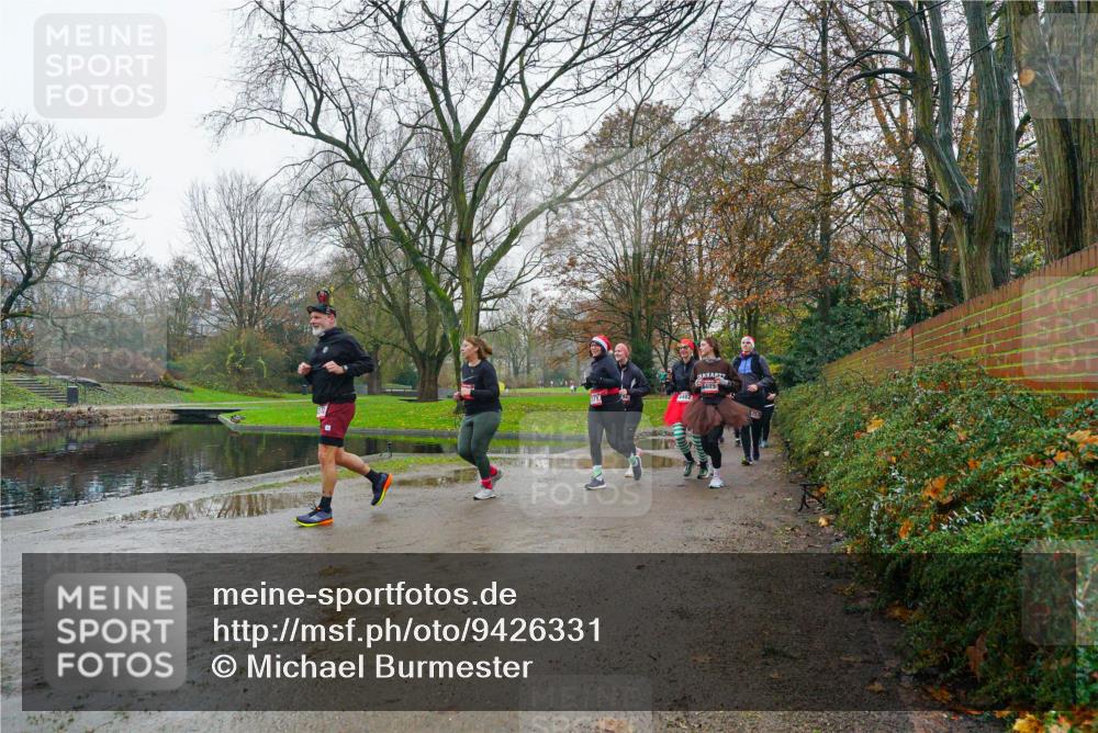 07.12.2025 - St. Pauli X-Mass-Run No. 15 Michael Burmester http://msf.ph/oto/9426331 07.12.2025 10:04:14 Laufen  meine-sportfotos.de