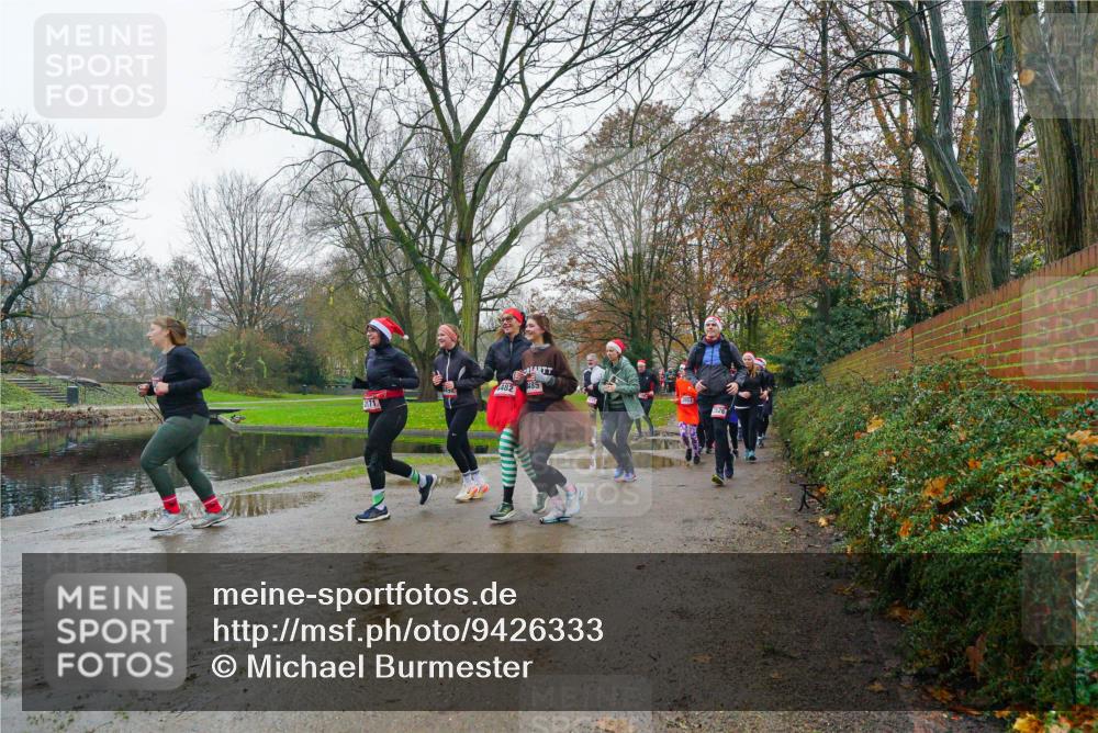 07.12.2025 - St. Pauli X-Mass-Run No. 15 Michael Burmester http://msf.ph/oto/9426333 07.12.2025 10:04:16 Laufen 2171, 4482, 485 meine-sportfotos.de