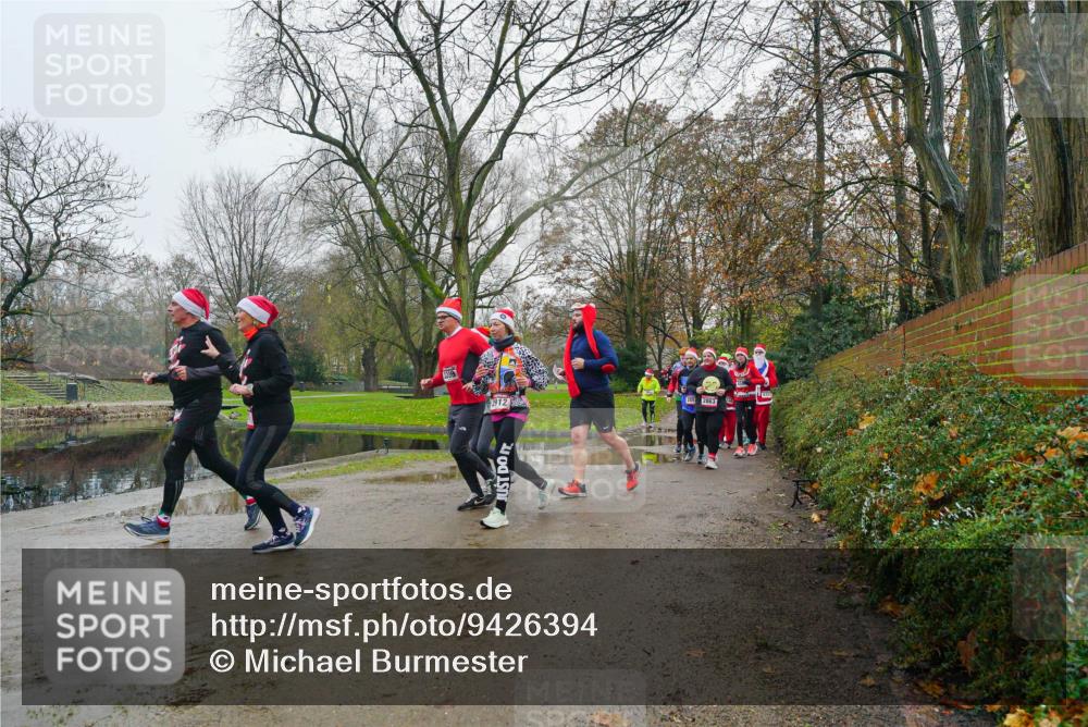 07.12.2025 - St. Pauli X-Mass-Run No. 15 Michael Burmester http://msf.ph/oto/9426394 07.12.2025 10:05:34 Laufen  meine-sportfotos.de