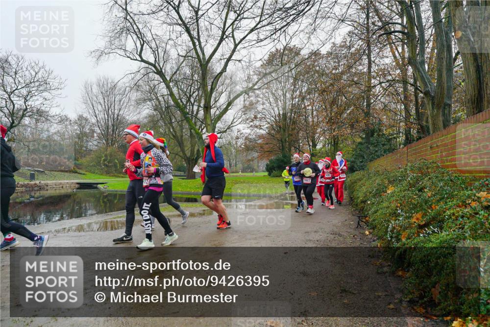 07.12.2025 - St. Pauli X-Mass-Run No. 15 Michael Burmester http://msf.ph/oto/9426395 07.12.2025 10:05:34 Laufen 12, 2857286, 458 meine-sportfotos.de