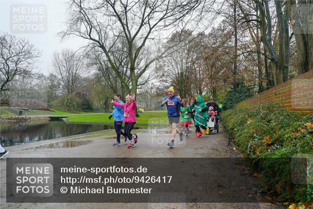 07.12.2025 - St. Pauli X-Mass-Run No. 15 Michael Burmester http://msf.ph/oto/9426417 07.12.2025 10:06:03 Laufen 1942, 4065, 1548 meine-sportfotos.de