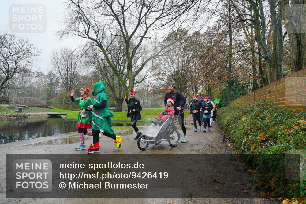 07.12.2025 - St. Pauli X-Mass-Run No. 15 Michael Burmester http://msf.ph/oto/9426419 07.12.2025 10:06:05 Laufen 548, 4917 meine-sportfotos.de
