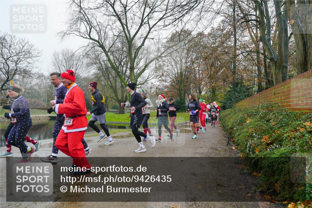 07.12.2025 - St. Pauli X-Mass-Run No. 15 Michael Burmester http://msf.ph/oto/9426435 07.12.2025 10:06:18 Laufen 1012, 309 meine-sportfotos.de