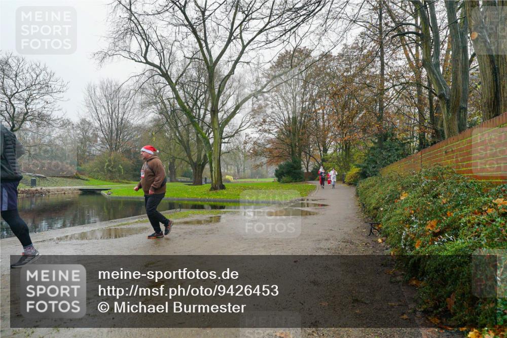 07.12.2025 - St. Pauli X-Mass-Run No. 15 Michael Burmester http://msf.ph/oto/9426453 07.12.2025 10:06:40 Laufen  meine-sportfotos.de