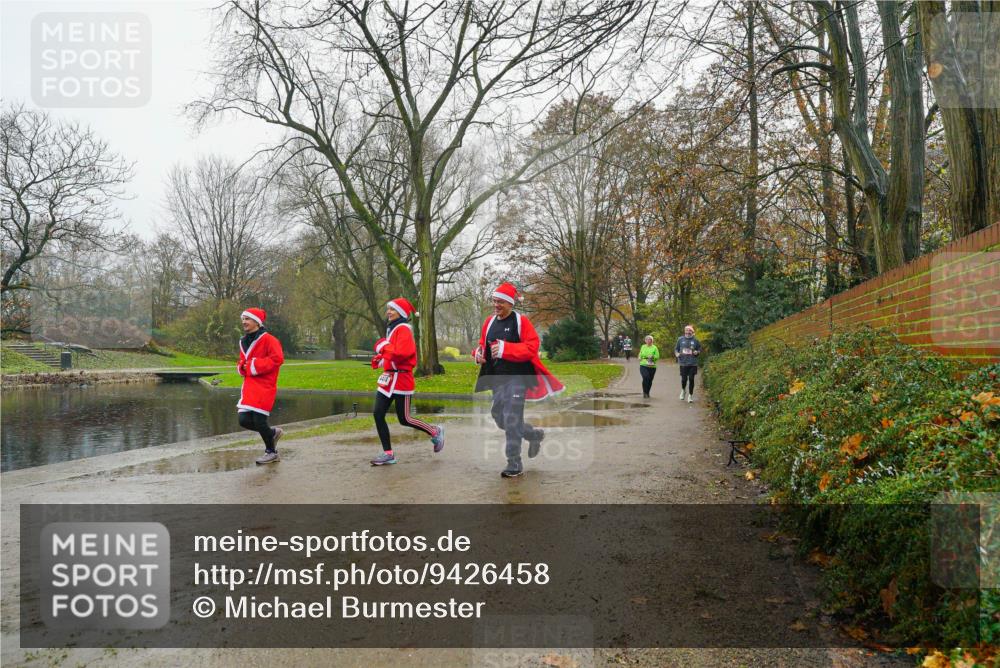 07.12.2025 - St. Pauli X-Mass-Run No. 15 Michael Burmester http://msf.ph/oto/9426458 07.12.2025 10:07:15 Laufen  meine-sportfotos.de