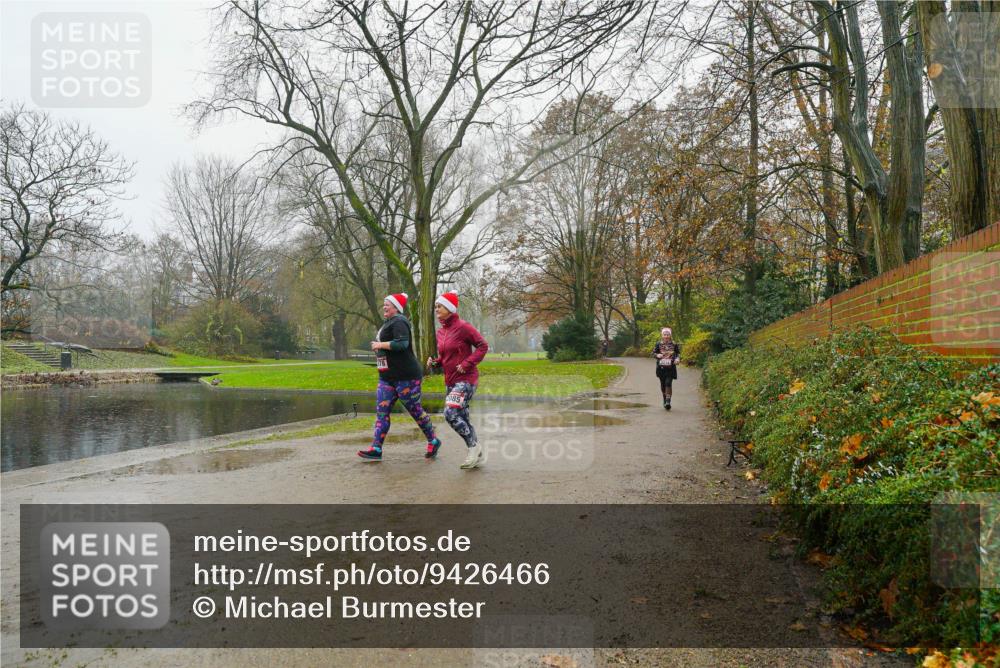 07.12.2025 - St. Pauli X-Mass-Run No. 15 Michael Burmester http://msf.ph/oto/9426466 07.12.2025 10:07:43 Laufen  meine-sportfotos.de