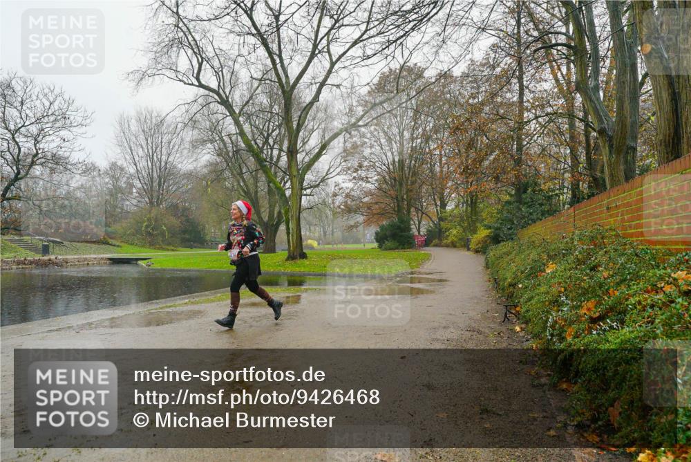 07.12.2025 - St. Pauli X-Mass-Run No. 15 Michael Burmester http://msf.ph/oto/9426468 07.12.2025 10:07:47 Laufen  meine-sportfotos.de