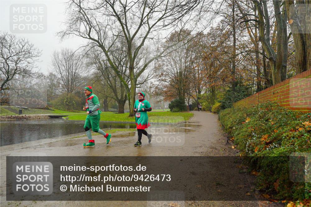 07.12.2025 - St. Pauli X-Mass-Run No. 15 Michael Burmester http://msf.ph/oto/9426473 07.12.2025 10:08:39 Laufen 3797 meine-sportfotos.de