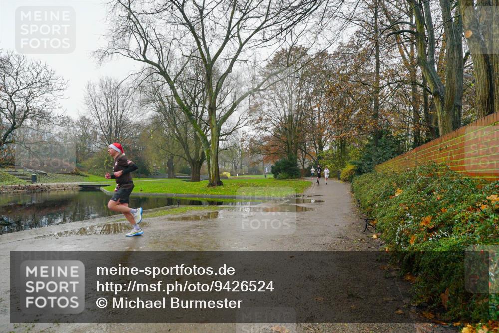 07.12.2025 - St. Pauli X-Mass-Run No. 15 Michael Burmester http://msf.ph/oto/9426524 07.12.2025 10:18:37 Laufen  meine-sportfotos.de