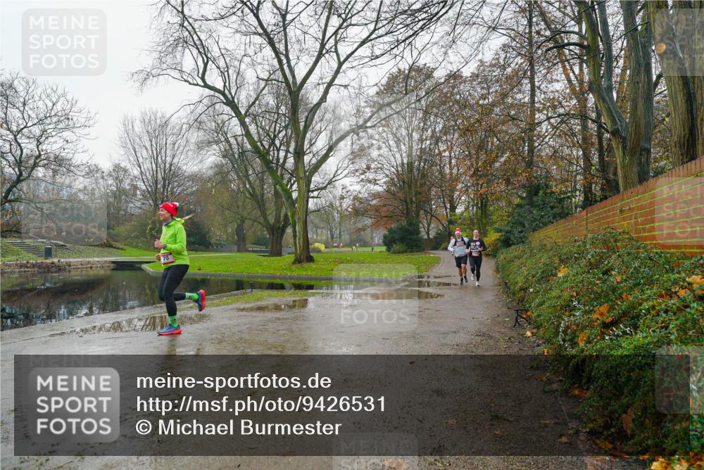 07.12.2025 - St. Pauli X-Mass-Run No. 15 Michael Burmester http://msf.ph/oto/9426531 07.12.2025 10:19:11 Laufen 70 meine-sportfotos.de