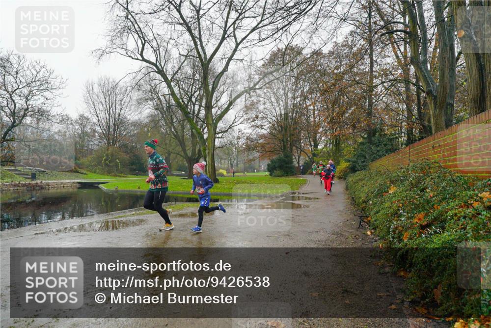 07.12.2025 - St. Pauli X-Mass-Run No. 15 Michael Burmester http://msf.ph/oto/9426538 07.12.2025 10:19:46 Laufen  meine-sportfotos.de