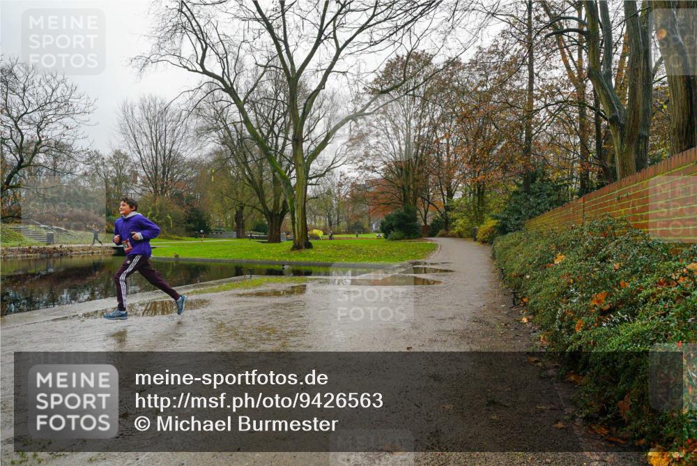 07.12.2025 - St. Pauli X-Mass-Run No. 15 Michael Burmester http://msf.ph/oto/9426563 07.12.2025 10:38:17 Laufen  meine-sportfotos.de