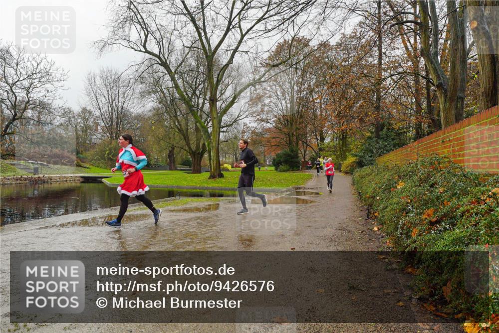 07.12.2025 - St. Pauli X-Mass-Run No. 15 Michael Burmester http://msf.ph/oto/9426576 07.12.2025 10:39:56 Laufen  meine-sportfotos.de