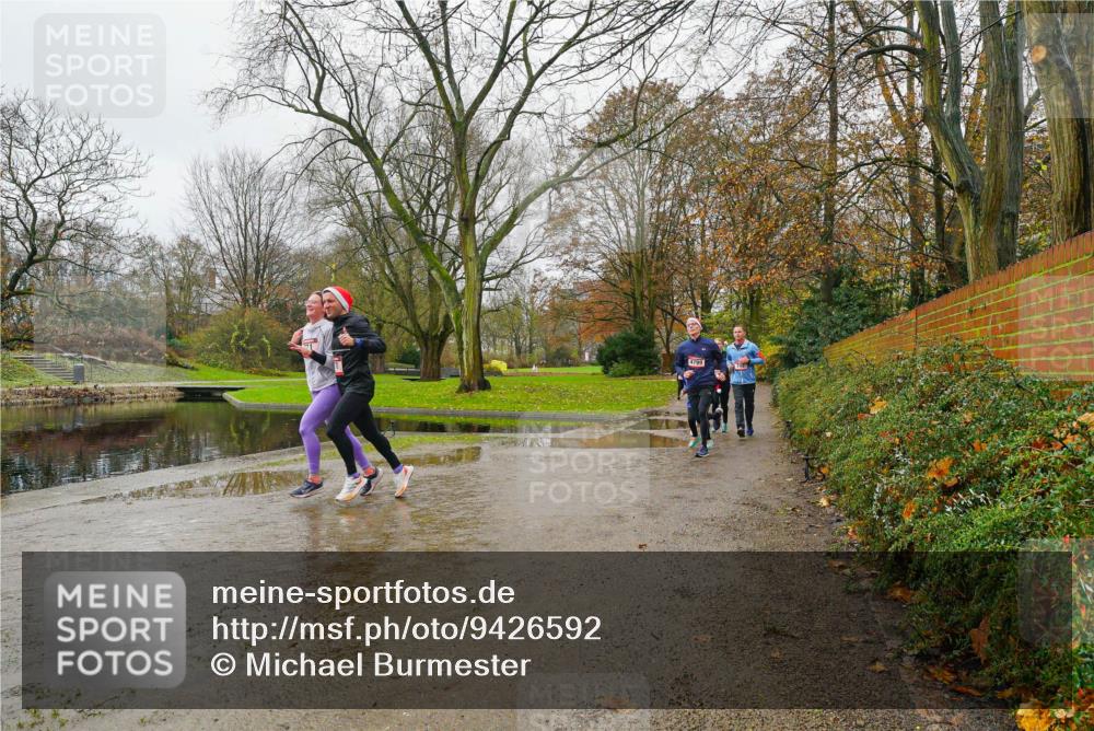 07.12.2025 - St. Pauli X-Mass-Run No. 15 Michael Burmester http://msf.ph/oto/9426592 07.12.2025 10:40:56 Laufen 4799 meine-sportfotos.de