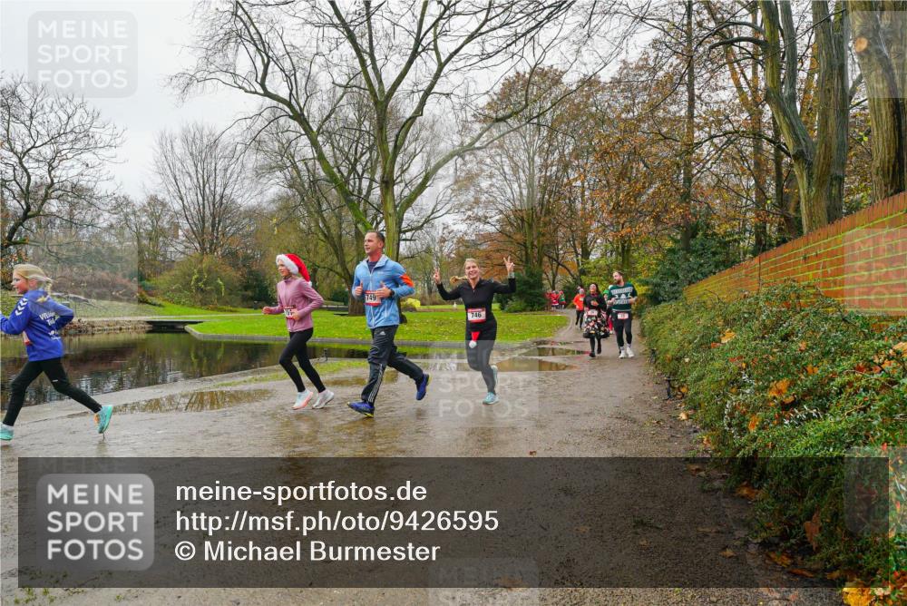 07.12.2025 - St. Pauli X-Mass-Run No. 15 Michael Burmester http://msf.ph/oto/9426595 07.12.2025 10:40:59 Laufen  meine-sportfotos.de