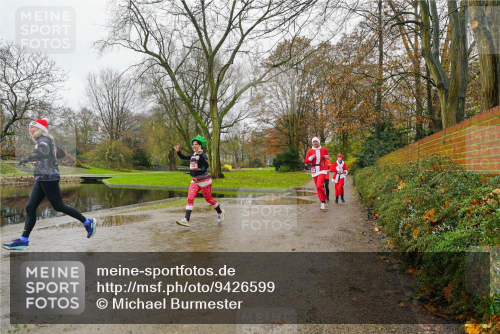 07.12.2025 - St. Pauli X-Mass-Run No. 15 Michael Burmester http://msf.ph/oto/9426599 07.12.2025 10:41:04 Laufen  meine-sportfotos.de