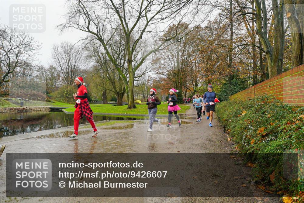 07.12.2025 - St. Pauli X-Mass-Run No. 15 Michael Burmester http://msf.ph/oto/9426607 07.12.2025 10:41:20 Laufen  meine-sportfotos.de
