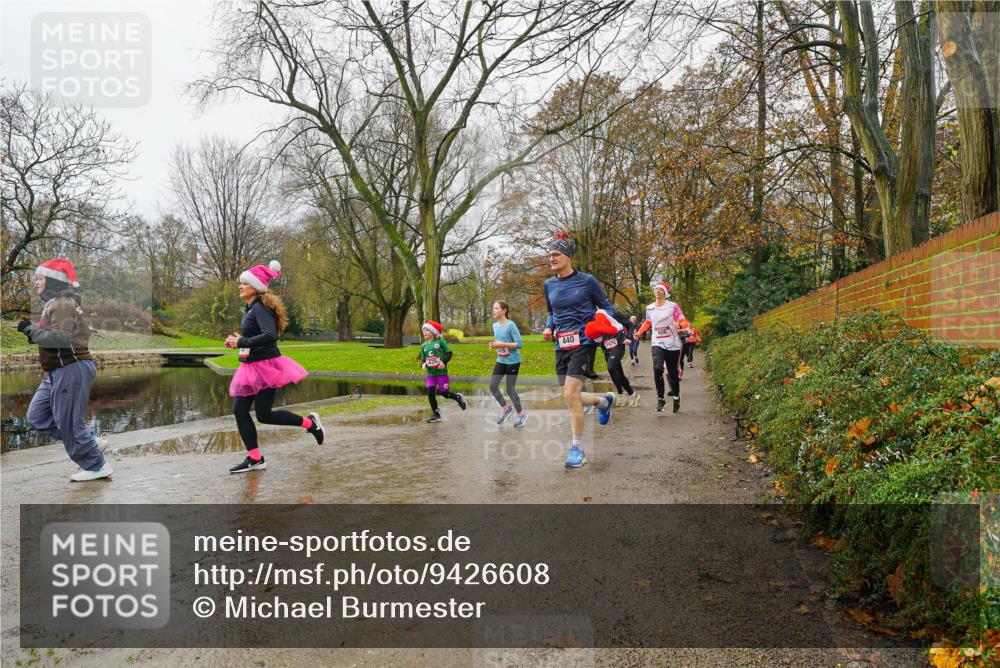 07.12.2025 - St. Pauli X-Mass-Run No. 15 Michael Burmester http://msf.ph/oto/9426608 07.12.2025 10:41:21 Laufen  meine-sportfotos.de