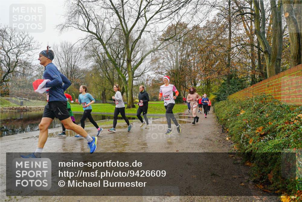 07.12.2025 - St. Pauli X-Mass-Run No. 15 Michael Burmester http://msf.ph/oto/9426609 07.12.2025 10:41:23 Laufen  meine-sportfotos.de