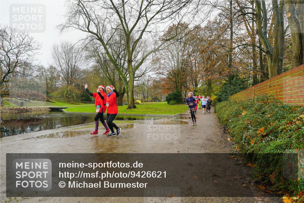 07.12.2025 - St. Pauli X-Mass-Run No. 15 Michael Burmester http://msf.ph/oto/9426621 07.12.2025 10:41:44 Laufen  meine-sportfotos.de