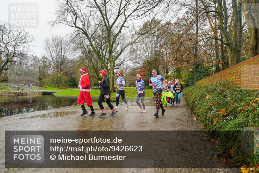 07.12.2025 - St. Pauli X-Mass-Run No. 15 Michael Burmester http://msf.ph/oto/9426623 07.12.2025 10:41:50 Laufen  meine-sportfotos.de