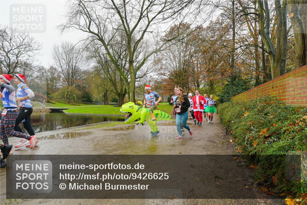 07.12.2025 - St. Pauli X-Mass-Run No. 15 Michael Burmester http://msf.ph/oto/9426625 07.12.2025 10:41:52 Laufen 1428, 254, 124 meine-sportfotos.de