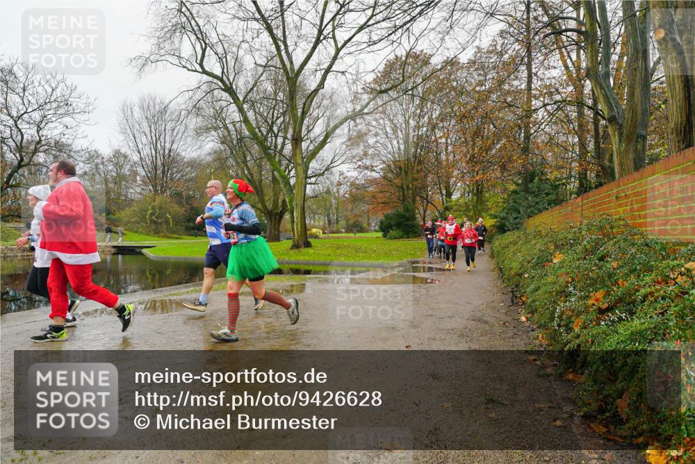 07.12.2025 - St. Pauli X-Mass-Run No. 15 Michael Burmester http://msf.ph/oto/9426628 07.12.2025 10:41:55 Laufen  meine-sportfotos.de