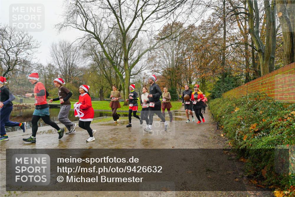 07.12.2025 - St. Pauli X-Mass-Run No. 15 Michael Burmester http://msf.ph/oto/9426632 07.12.2025 10:42:03 Laufen  meine-sportfotos.de