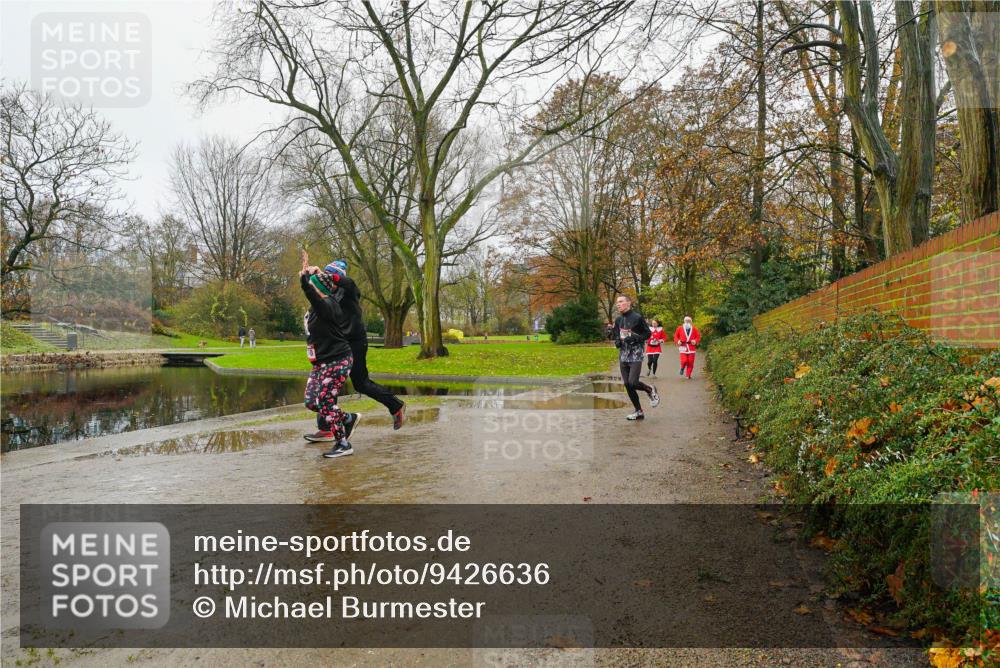 07.12.2025 - St. Pauli X-Mass-Run No. 15 Michael Burmester http://msf.ph/oto/9426636 07.12.2025 10:42:08 Laufen  meine-sportfotos.de