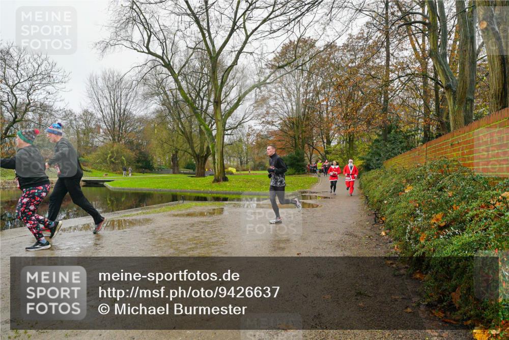 07.12.2025 - St. Pauli X-Mass-Run No. 15 Michael Burmester http://msf.ph/oto/9426637 07.12.2025 10:42:09 Laufen  meine-sportfotos.de