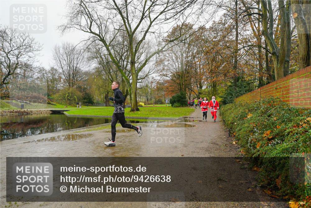 07.12.2025 - St. Pauli X-Mass-Run No. 15 Michael Burmester http://msf.ph/oto/9426638 07.12.2025 10:42:10 Laufen  meine-sportfotos.de