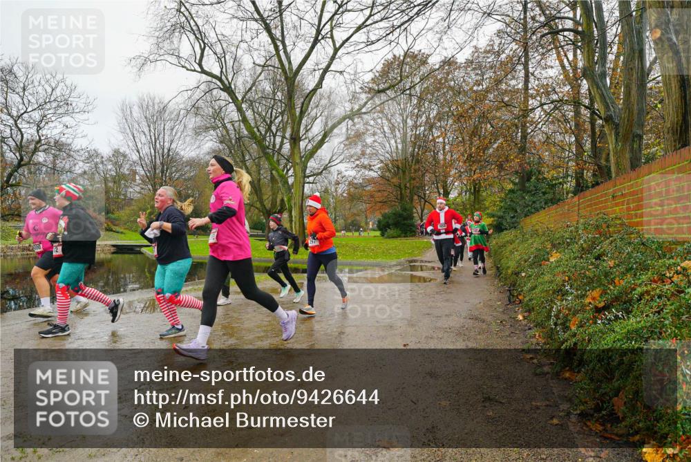 07.12.2025 - St. Pauli X-Mass-Run No. 15 Michael Burmester http://msf.ph/oto/9426644 07.12.2025 10:42:26 Laufen 12, 1854 meine-sportfotos.de