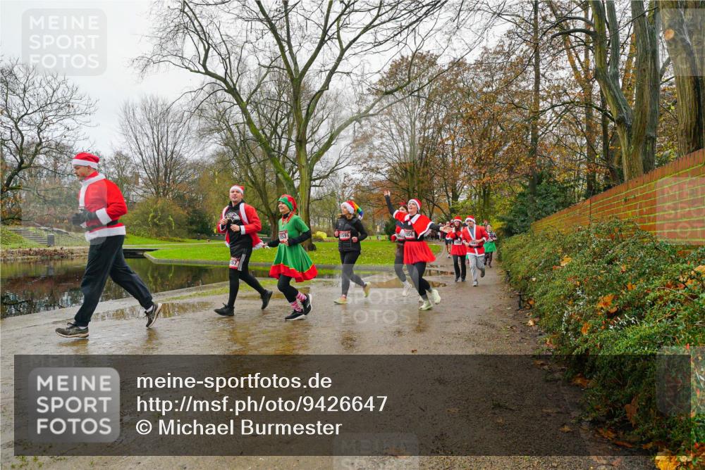 07.12.2025 - St. Pauli X-Mass-Run No. 15 Michael Burmester http://msf.ph/oto/9426647 07.12.2025 10:42:29 Laufen 1856, 1596 meine-sportfotos.de