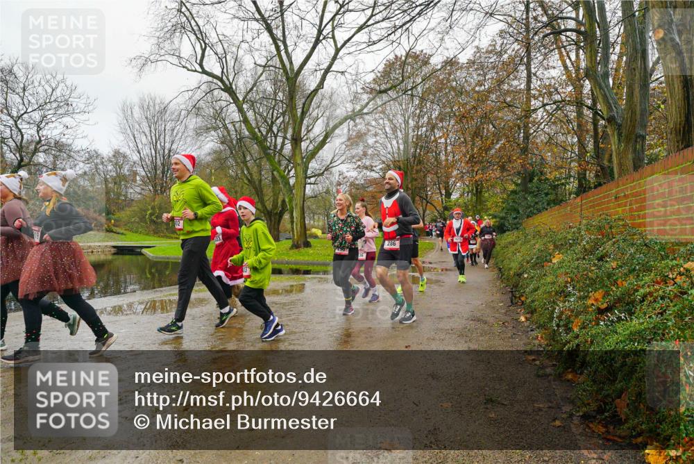07.12.2025 - St. Pauli X-Mass-Run No. 15 Michael Burmester http://msf.ph/oto/9426664 07.12.2025 10:42:51 Laufen 03, 286, 1615 meine-sportfotos.de