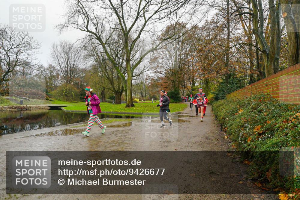 07.12.2025 - St. Pauli X-Mass-Run No. 15 Michael Burmester http://msf.ph/oto/9426677 07.12.2025 10:43:07 Laufen  meine-sportfotos.de