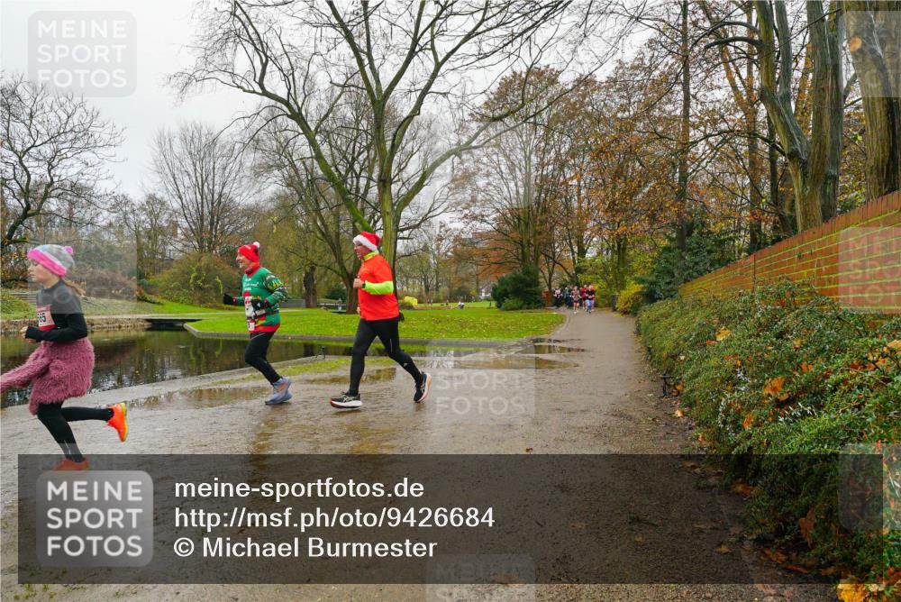 07.12.2025 - St. Pauli X-Mass-Run No. 15 Michael Burmester http://msf.ph/oto/9426684 07.12.2025 10:43:14 Laufen  meine-sportfotos.de