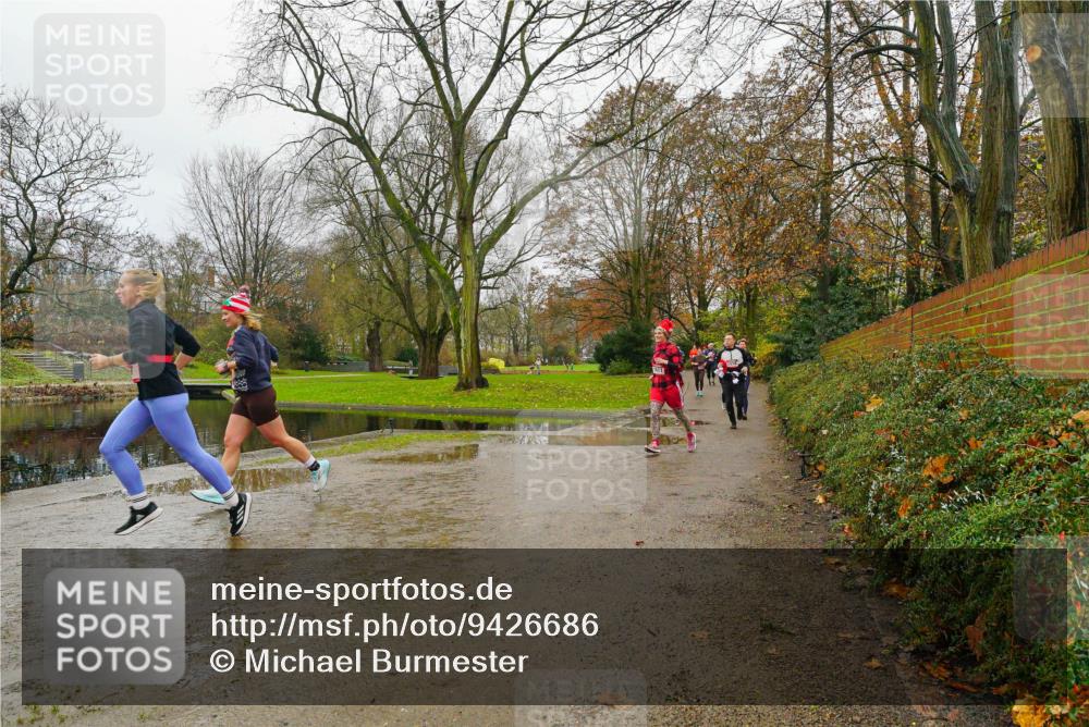 07.12.2025 - St. Pauli X-Mass-Run No. 15 Michael Burmester http://msf.ph/oto/9426686 07.12.2025 10:43:24 Laufen  meine-sportfotos.de