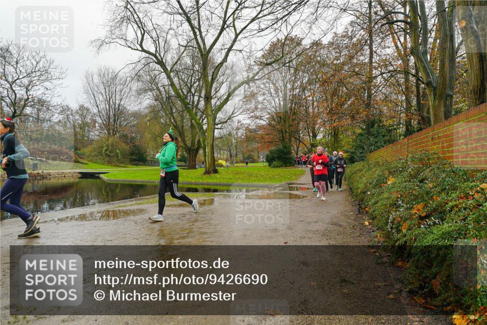 07.12.2025 - St. Pauli X-Mass-Run No. 15 Michael Burmester http://msf.ph/oto/9426690 07.12.2025 10:43:29 Laufen 315 meine-sportfotos.de
