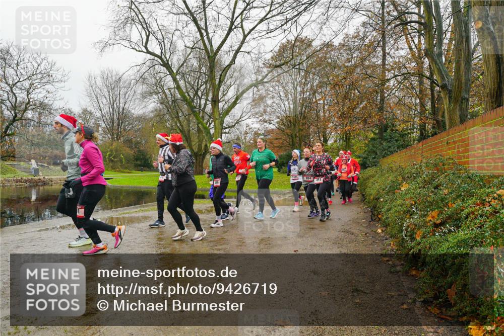 07.12.2025 - St. Pauli X-Mass-Run No. 15 Michael Burmester http://msf.ph/oto/9426719 07.12.2025 10:44:10 Laufen 1385, 204, 414, 486 meine-sportfotos.de