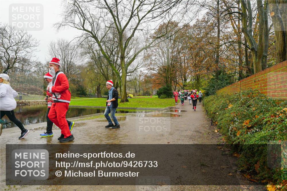07.12.2025 - St. Pauli X-Mass-Run No. 15 Michael Burmester http://msf.ph/oto/9426733 07.12.2025 10:44:29 Laufen 1910 meine-sportfotos.de