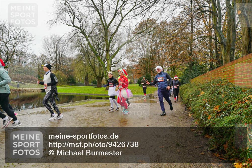07.12.2025 - St. Pauli X-Mass-Run No. 15 Michael Burmester http://msf.ph/oto/9426738 07.12.2025 10:44:37 Laufen 1707, 742, 1840, 1587 meine-sportfotos.de