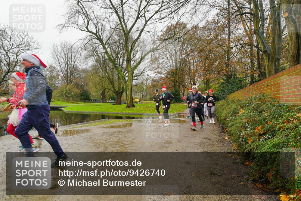07.12.2025 - St. Pauli X-Mass-Run No. 15 Michael Burmester http://msf.ph/oto/9426740 07.12.2025 10:44:39 Laufen 361, 1587 meine-sportfotos.de