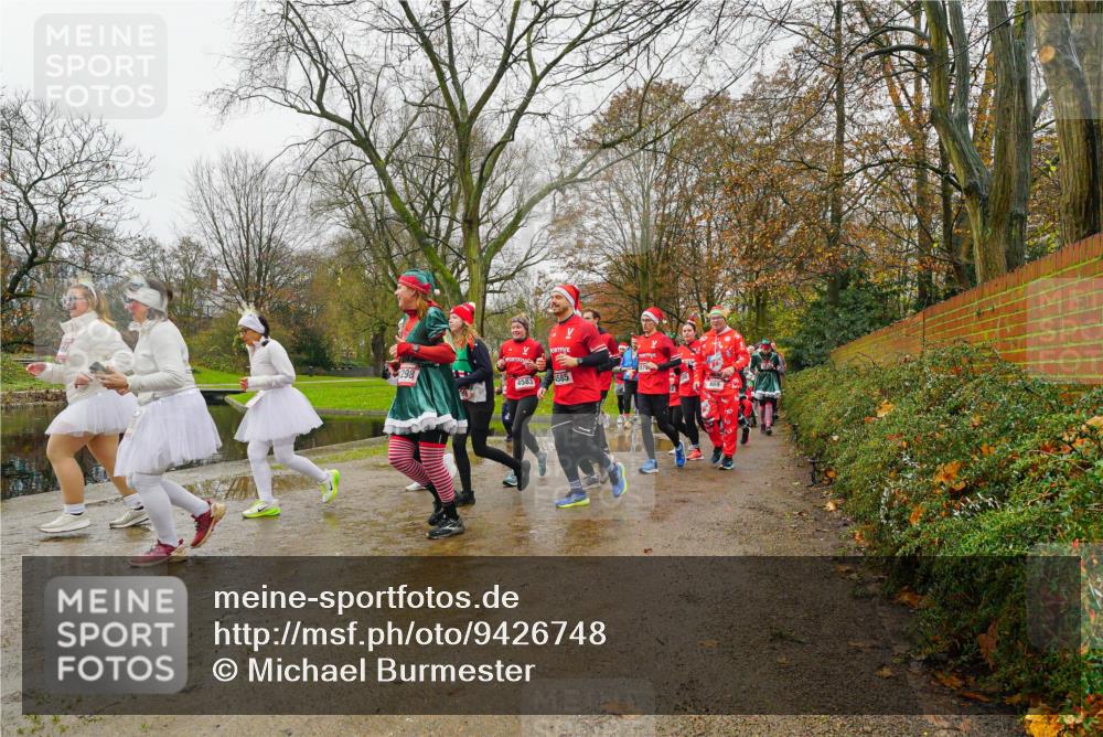 07.12.2025 - St. Pauli X-Mass-Run No. 15 Michael Burmester http://msf.ph/oto/9426748 07.12.2025 10:44:45 Laufen 298, 4583, 585 meine-sportfotos.de