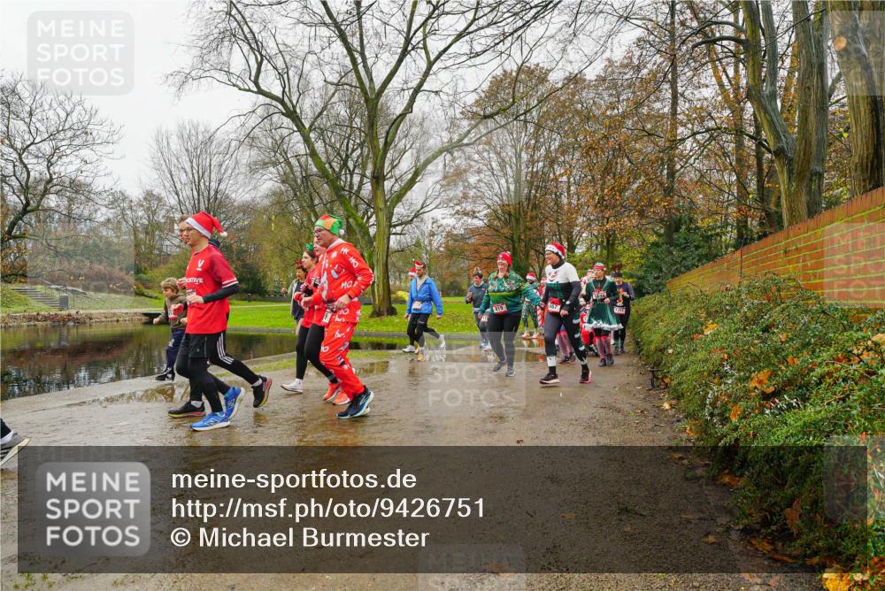 07.12.2025 - St. Pauli X-Mass-Run No. 15 Michael Burmester http://msf.ph/oto/9426751 07.12.2025 10:44:47 Laufen 819, 667 meine-sportfotos.de