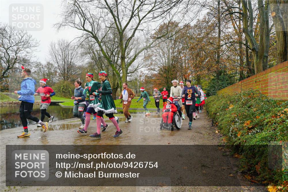 07.12.2025 - St. Pauli X-Mass-Run No. 15 Michael Burmester http://msf.ph/oto/9426754 07.12.2025 10:44:50 Laufen 1223, 1170, 398, 1355 meine-sportfotos.de