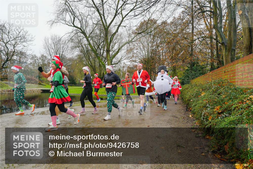 07.12.2025 - St. Pauli X-Mass-Run No. 15 Michael Burmester http://msf.ph/oto/9426758 07.12.2025 10:44:53 Laufen 1463, 4471 meine-sportfotos.de
