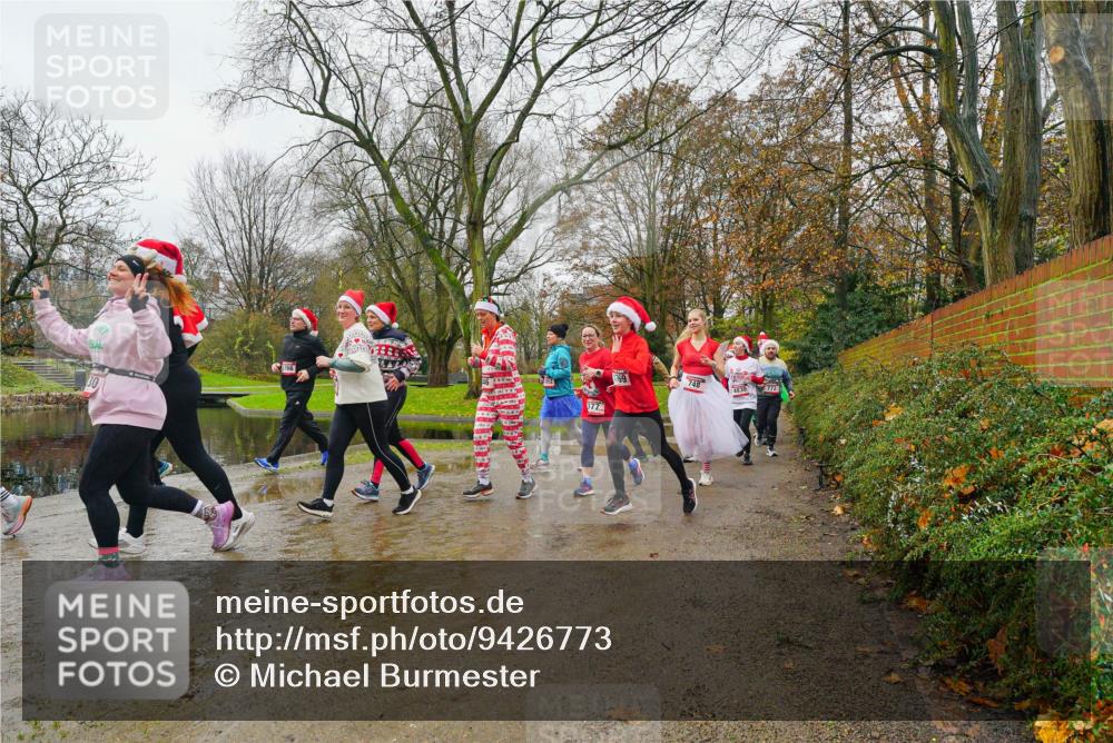 07.12.2025 - St. Pauli X-Mass-Run No. 15 Michael Burmester http://msf.ph/oto/9426773 07.12.2025 10:45:04 Laufen 30, 377, 1769, 748, 772 meine-sportfotos.de