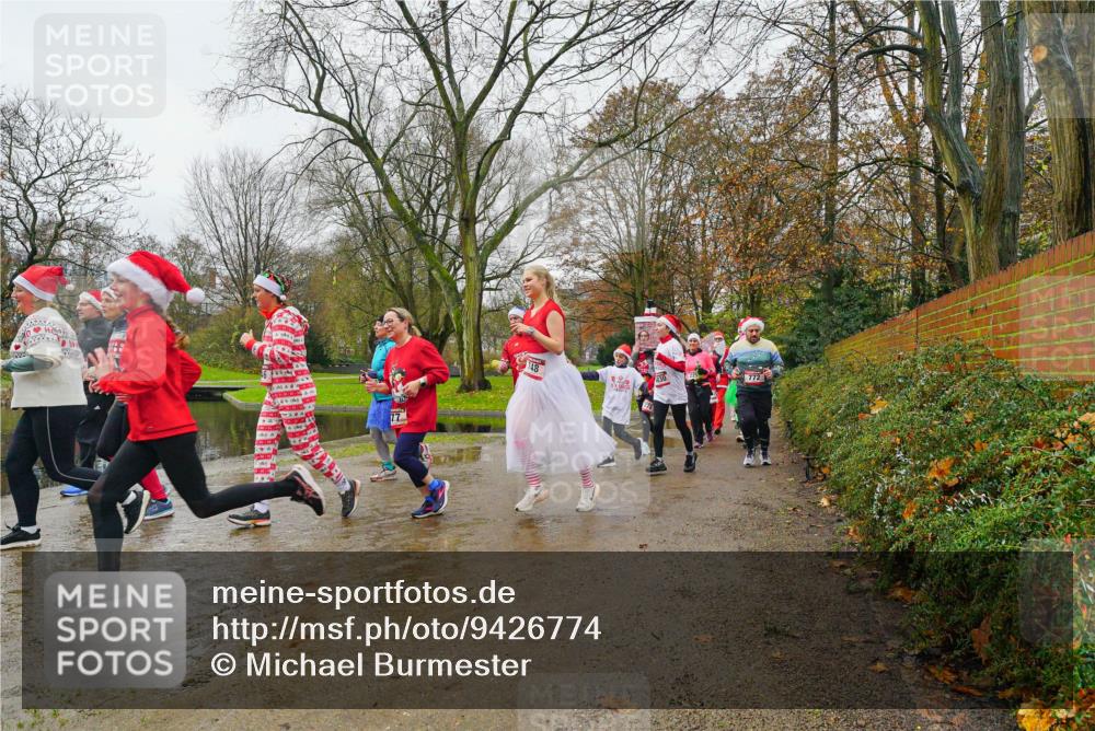 07.12.2025 - St. Pauli X-Mass-Run No. 15 Michael Burmester http://msf.ph/oto/9426774 07.12.2025 10:45:05 Laufen 30 meine-sportfotos.de